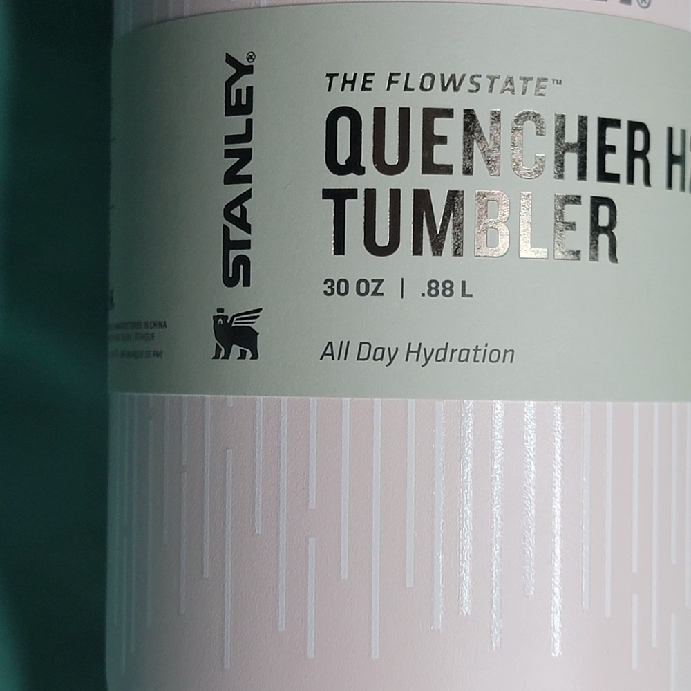 🩷💘Stanley Exclusive! Soft Rain Bloom 30oz Clean Slate Stanley Quencher 2.0💕❤️ - Picture 3 of 9